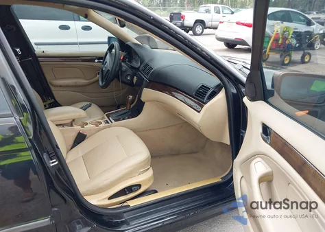 2004 BMW 325I из США, поврежденный, VIN WBAEV33474KR28791